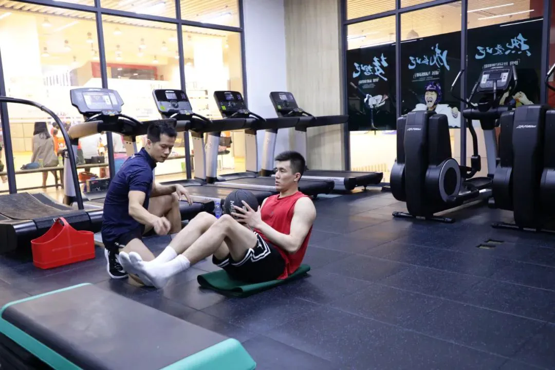 如何在短时间内显著提高篮球技能_2